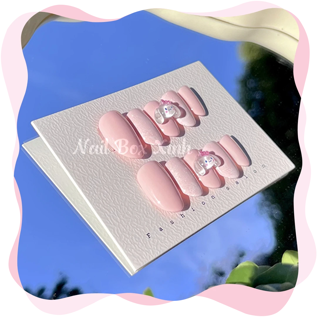 Nail box dễ thương đơn giản đính hoạt hình