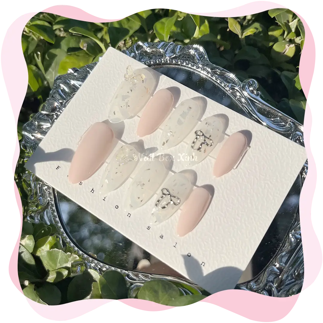 Nail box dễ thương nhẹ nhàng trắng hồng