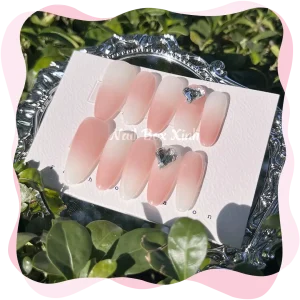 Nail box dễ thương trendy hồng thạch