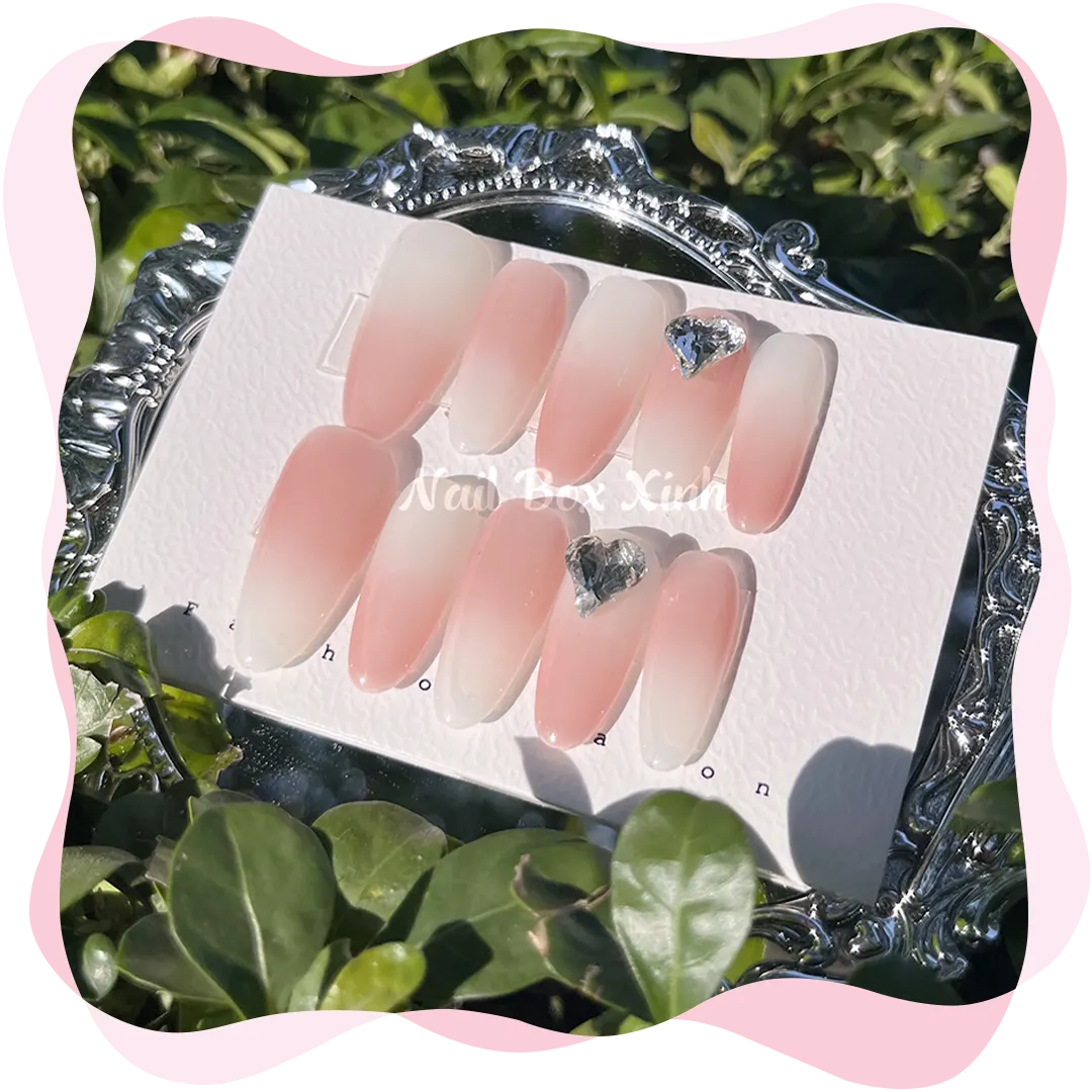 Nail box dễ thương trendy hồng thạch