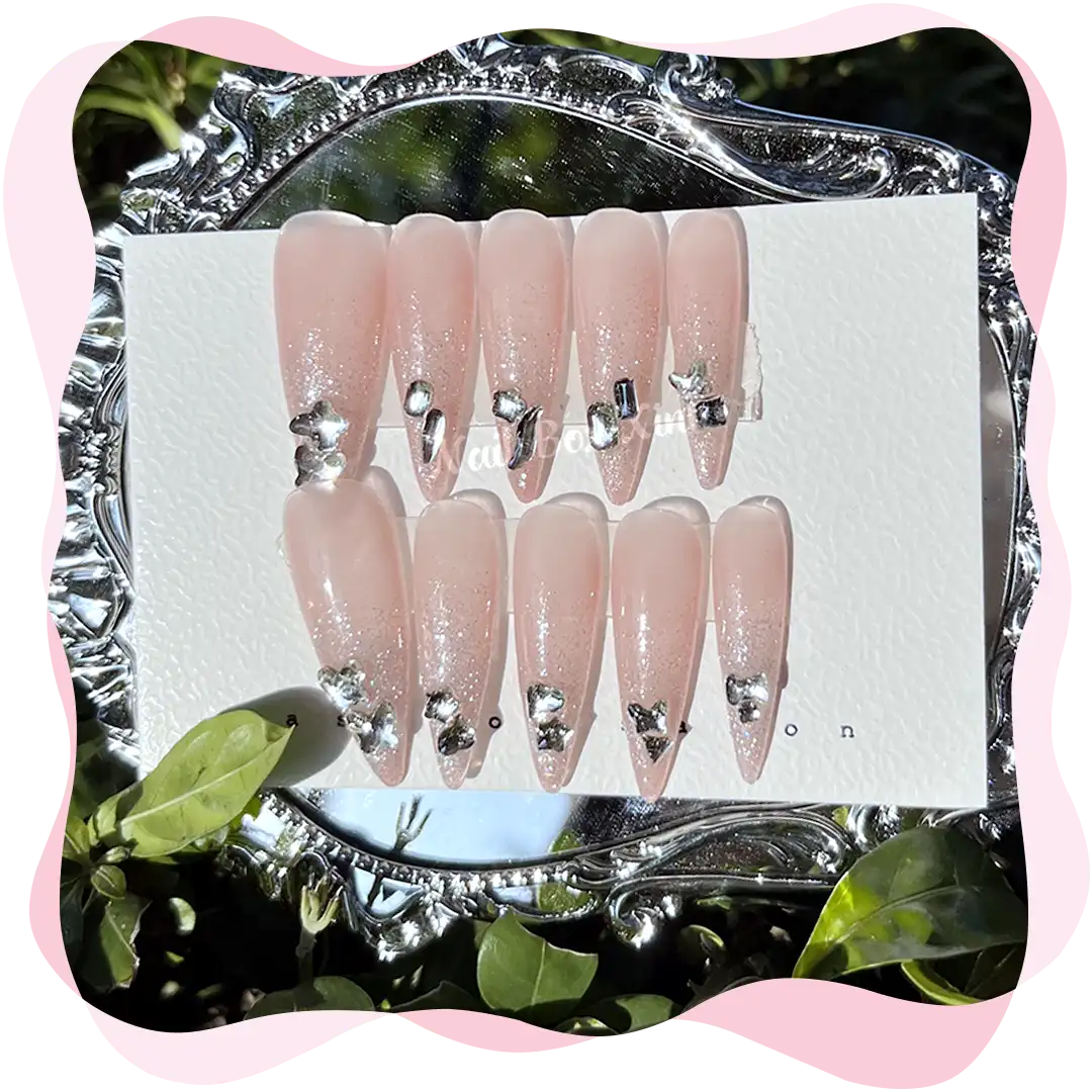 Nail box sang trọng cao cấp đính đá trắng