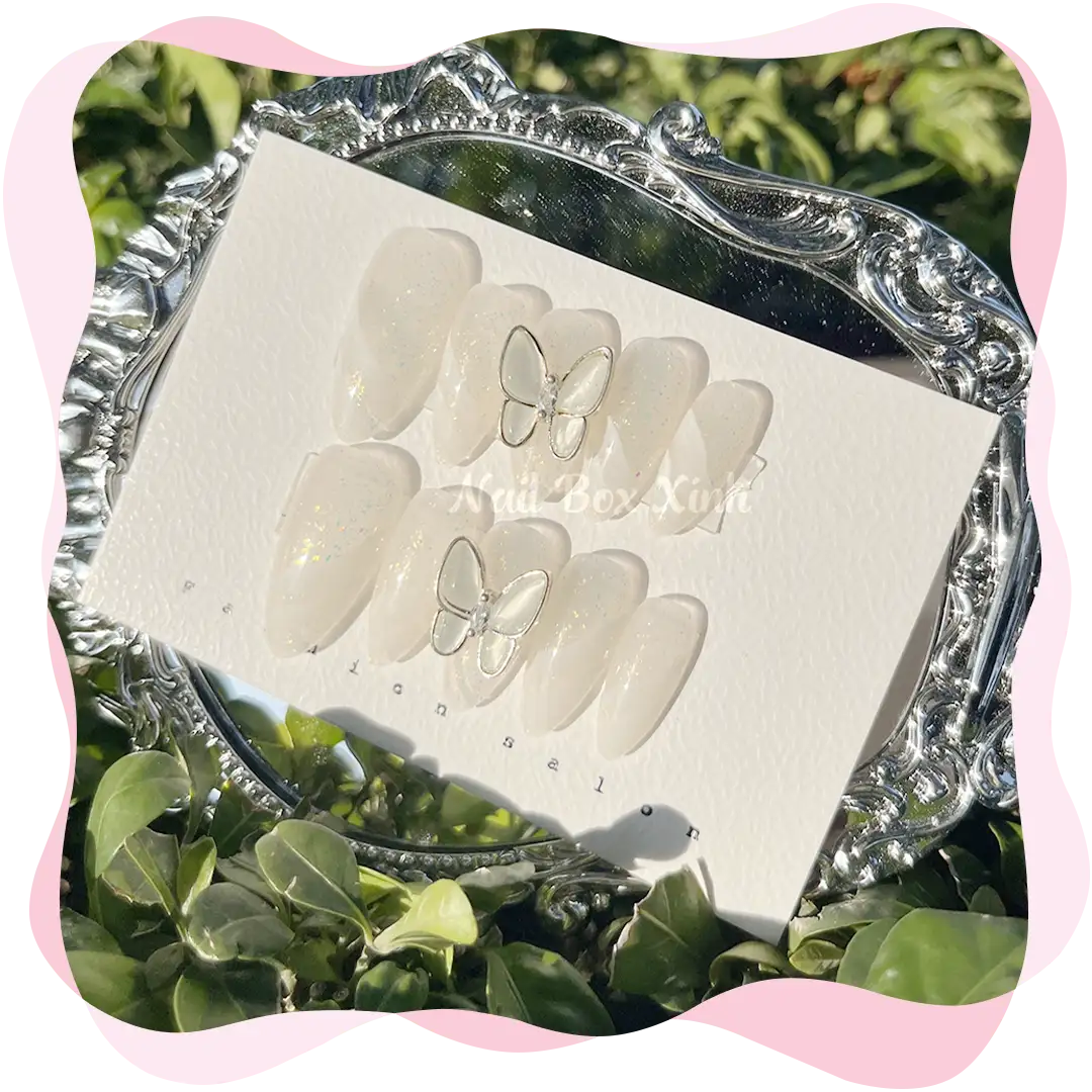 Nail box sang trọng kim cương bướm
