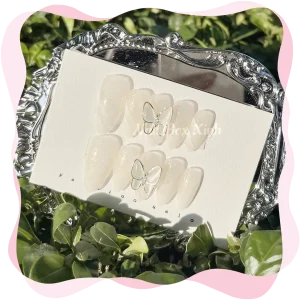 Nail box sang trọng kim cương bướm