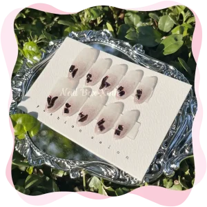 Nail box sang trọng kim cương tím