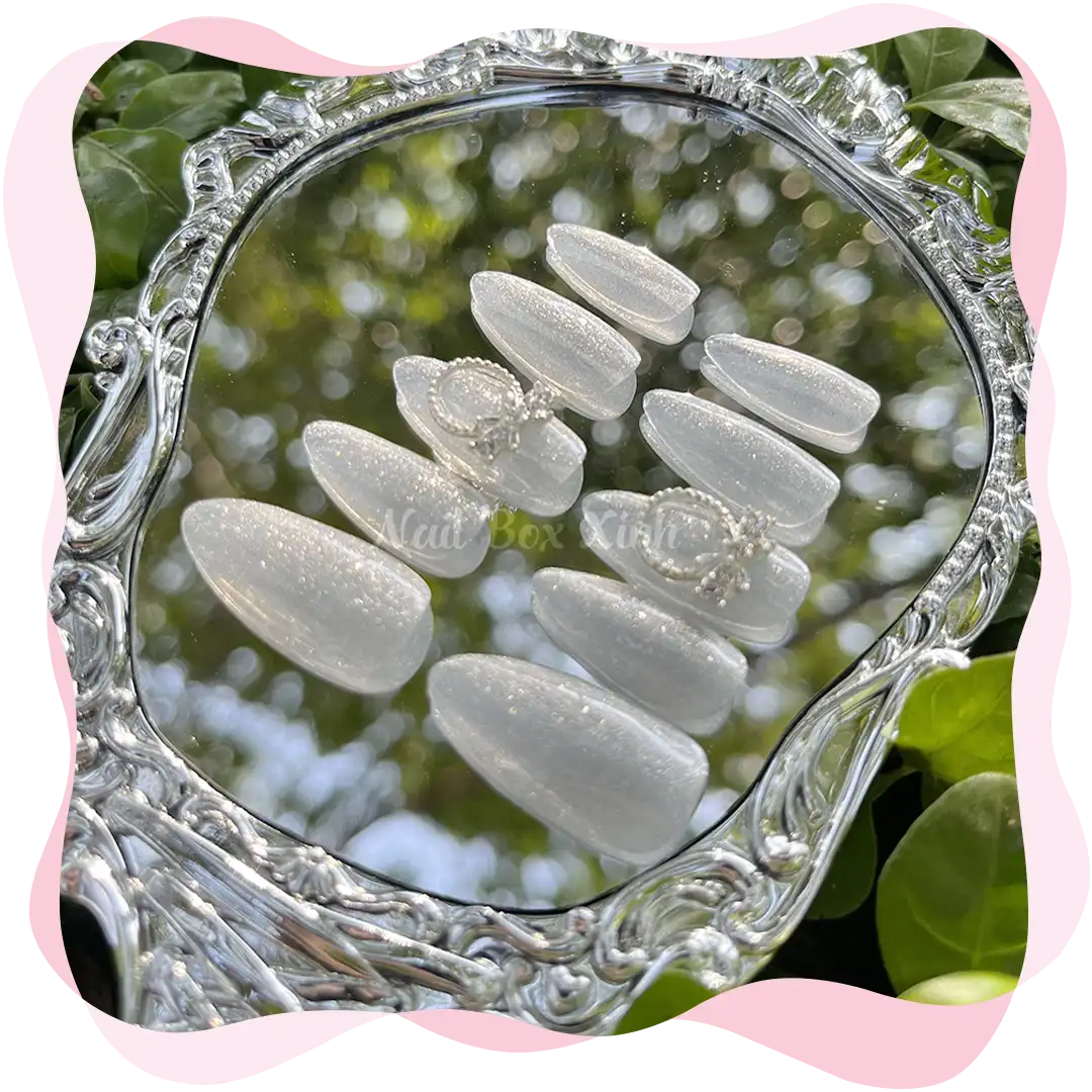 Nail box sang trọng kim cương trắng