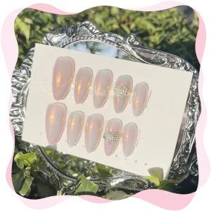 Nail box thiết kế cao cấp đính trái tim