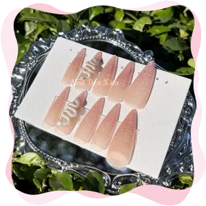 Nail box thiết kế đính charm