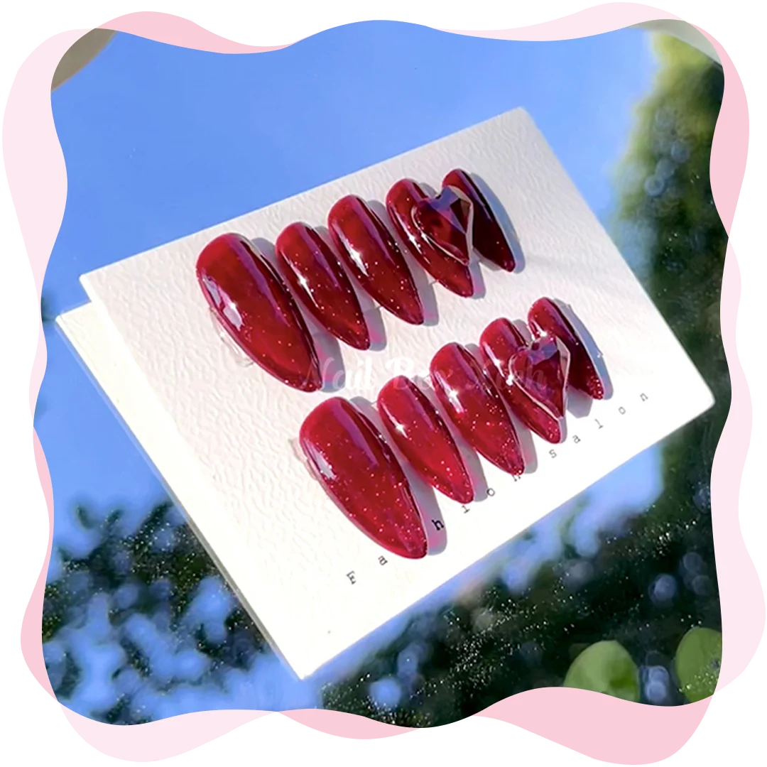 Nail box thiết kế sang chảnh đỏ đô